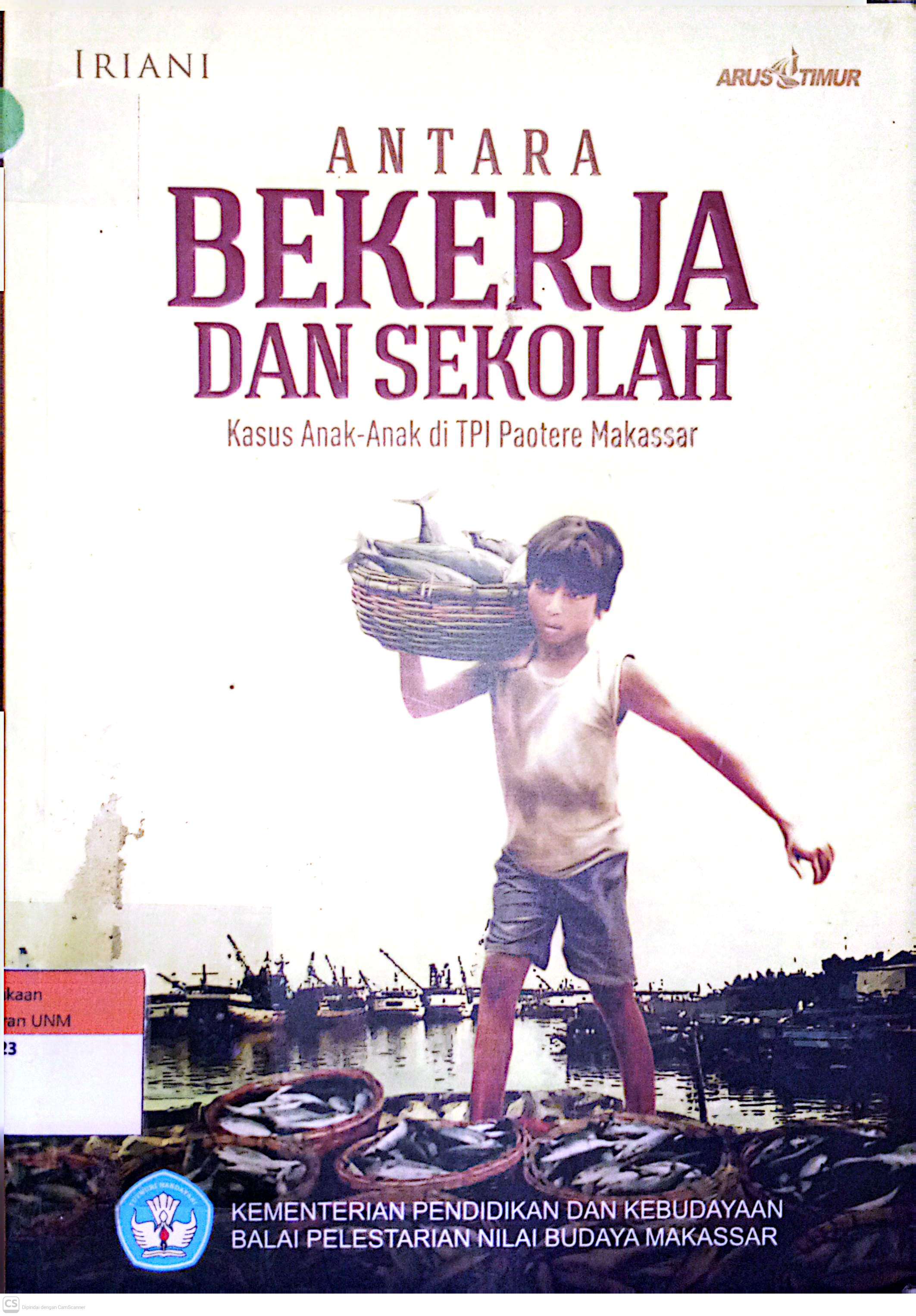 Antara Bekerja dan Sekolah: Kasus Anak-Anak di TPI Paotere Makassar